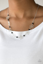 Load image into Gallery viewer, Floral Necklace
