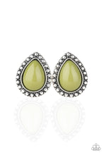 Load image into Gallery viewer, Boldly Beaded Green Post Earring
