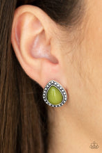 Load image into Gallery viewer, Boldly Beaded Green Post Earring
