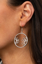 Load image into Gallery viewer, Demurely Daisy - Silver Earrings
