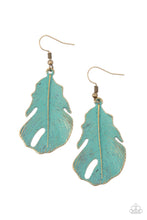 Load image into Gallery viewer, Heads QUILL Roll - Brass Feather-style Earrings
