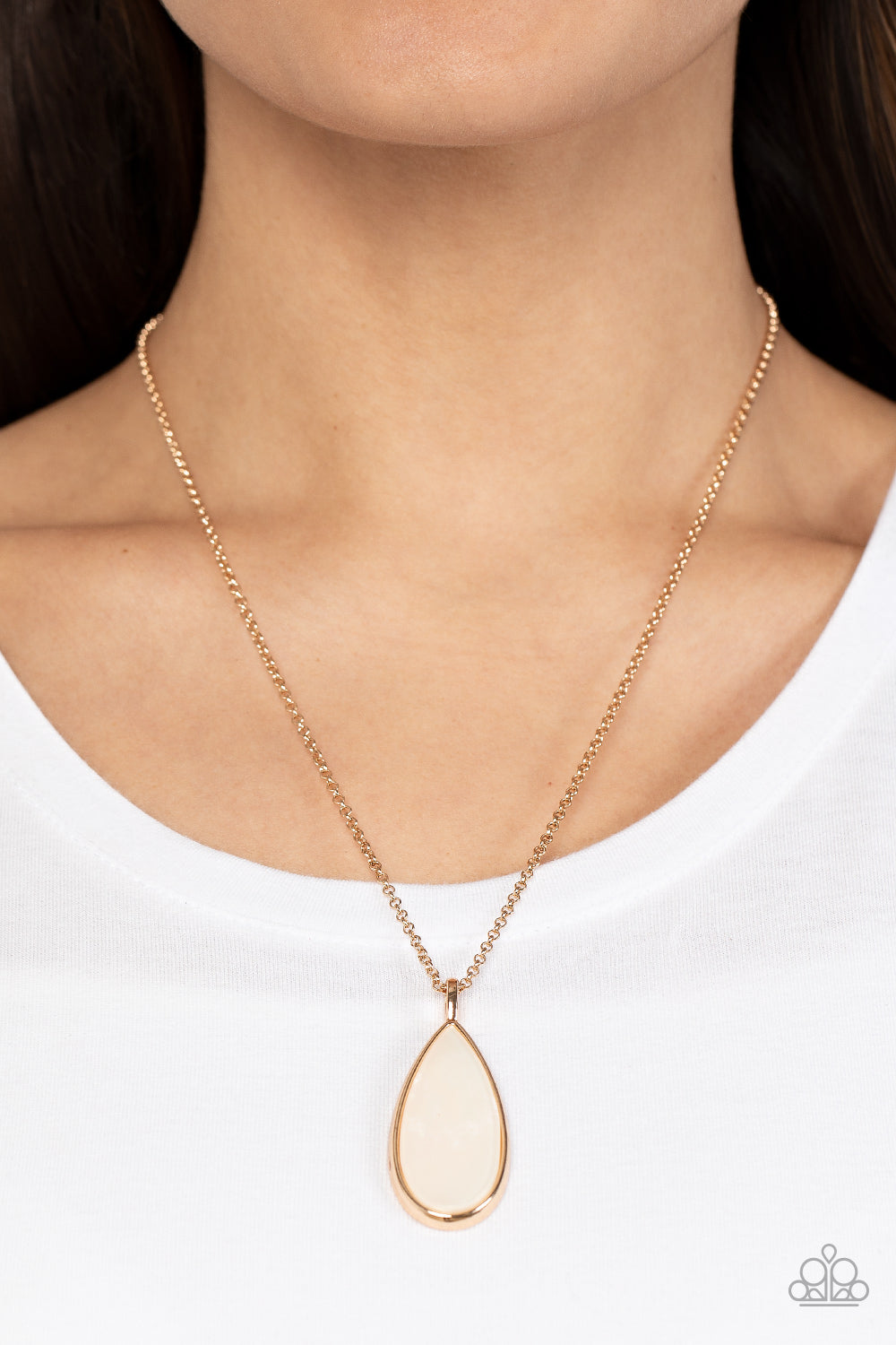 Yacht Ready - Gold Shell Pendant Necklace