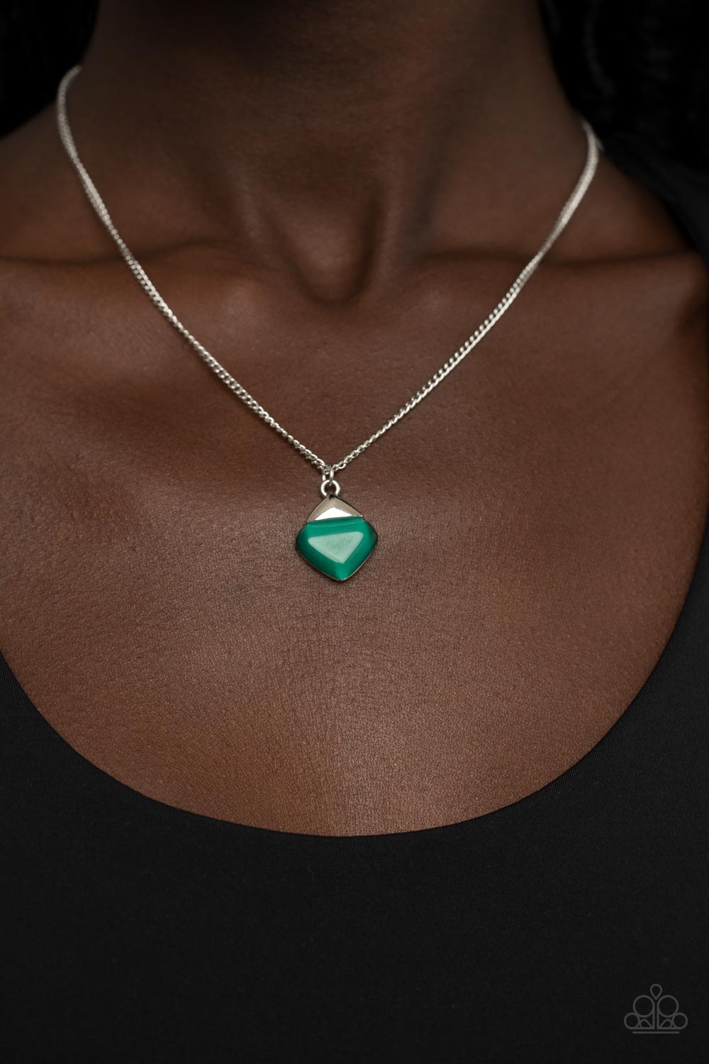 Gracefully Gemstone - Green Cat's Eye Stone Pendant Necklace