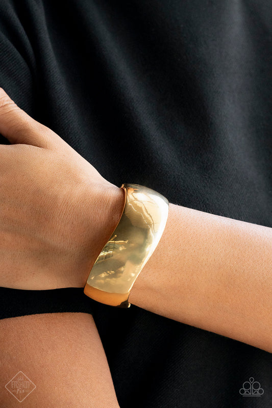 Urban Anchor - Gold Hinge Bracelet