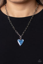 Load image into Gallery viewer, Kiss and SHELL - Heart Pendant Necklace
