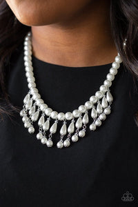 Miss Majestic - White Pearl Necklace